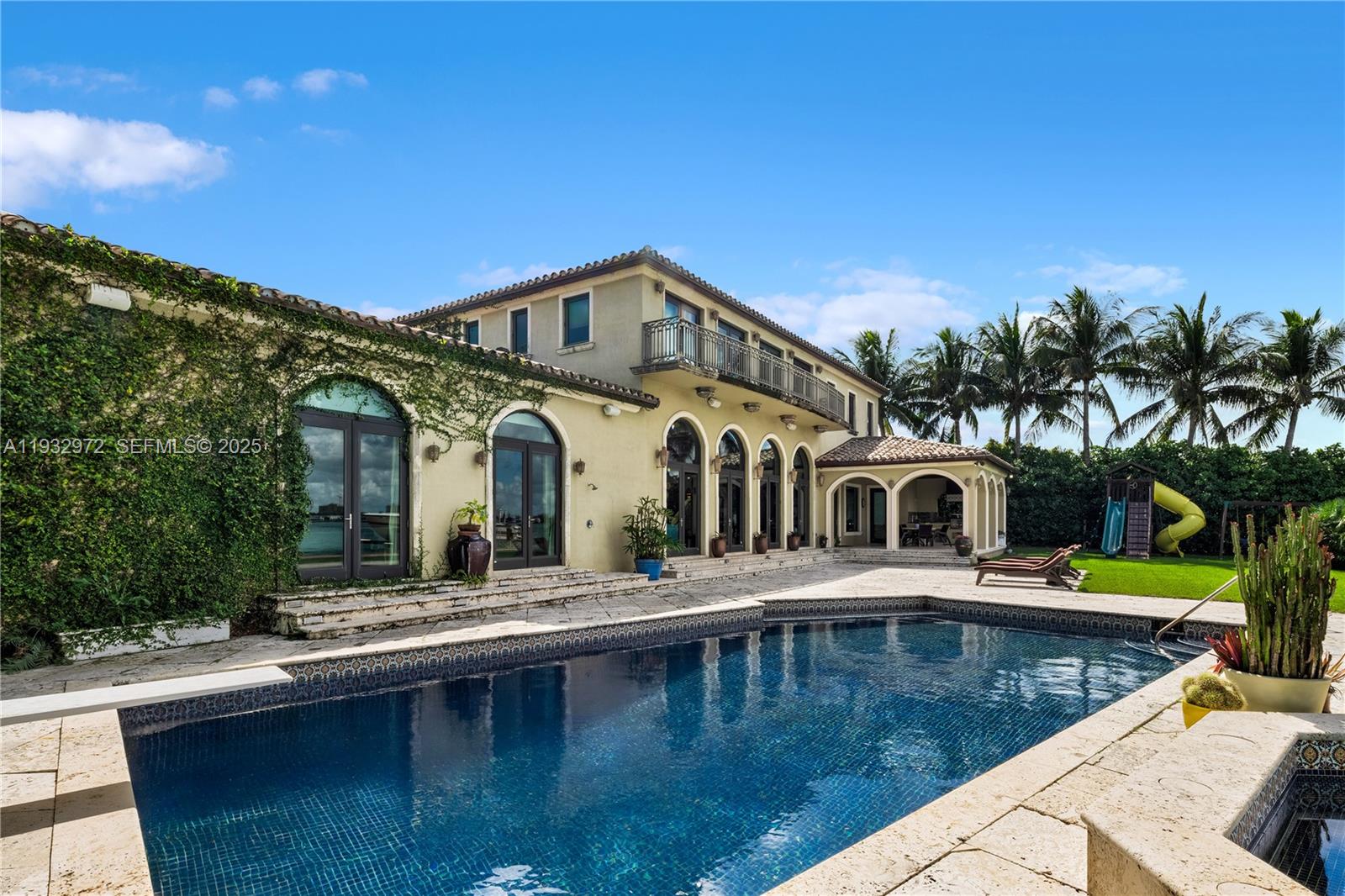 BAY HARBOR ISLAND - Residential