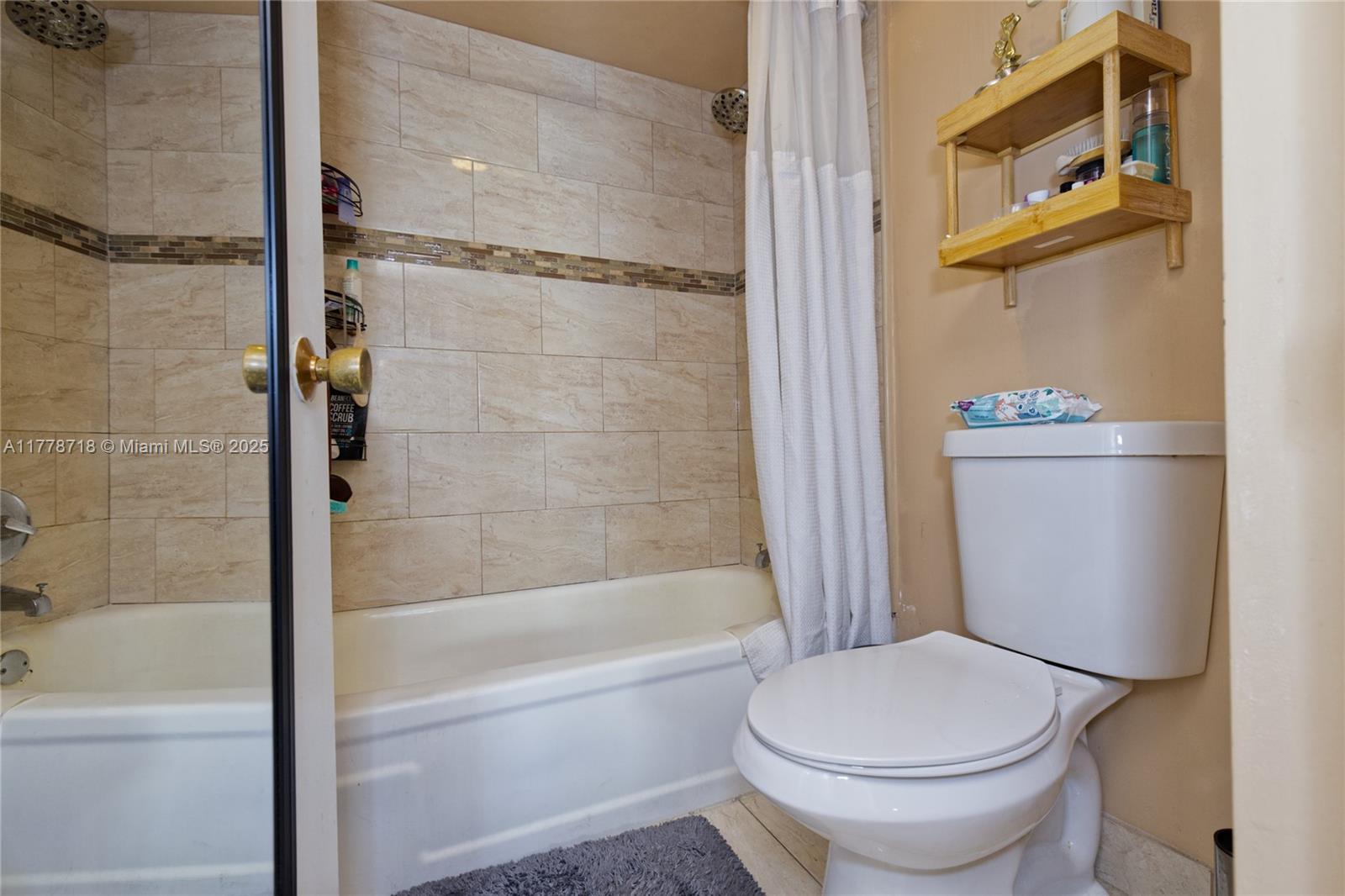 FOXCROFT APTS INC CONDO - Residential