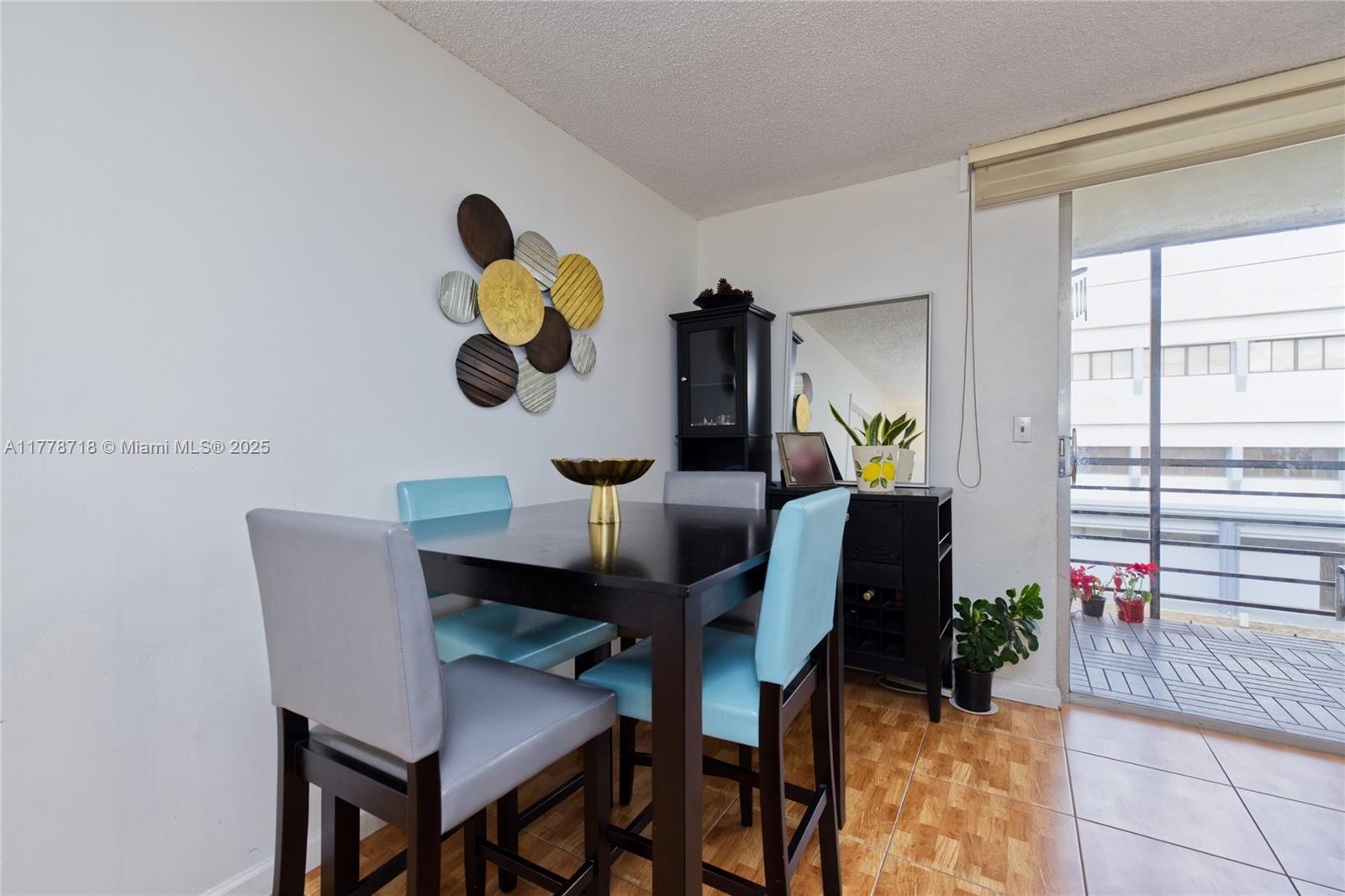 FOXCROFT APTS INC CONDO - Residential