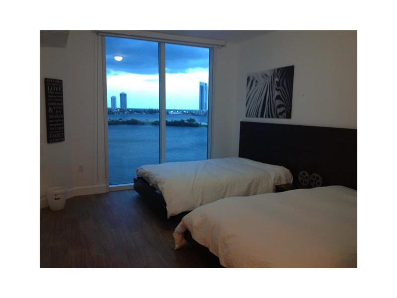 The Peninsula II - Residential Lease