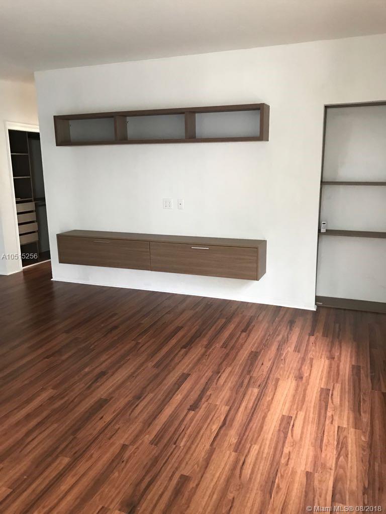 Cozy 1 bedroom and 1 bathroom apartment in the heart of Miami Beach close to all tourist destinations in a quiet and safe neighborhood. Newly renovated. The unit features hardwood floors, air conditioner, high speed internet, cable and full kitchen.