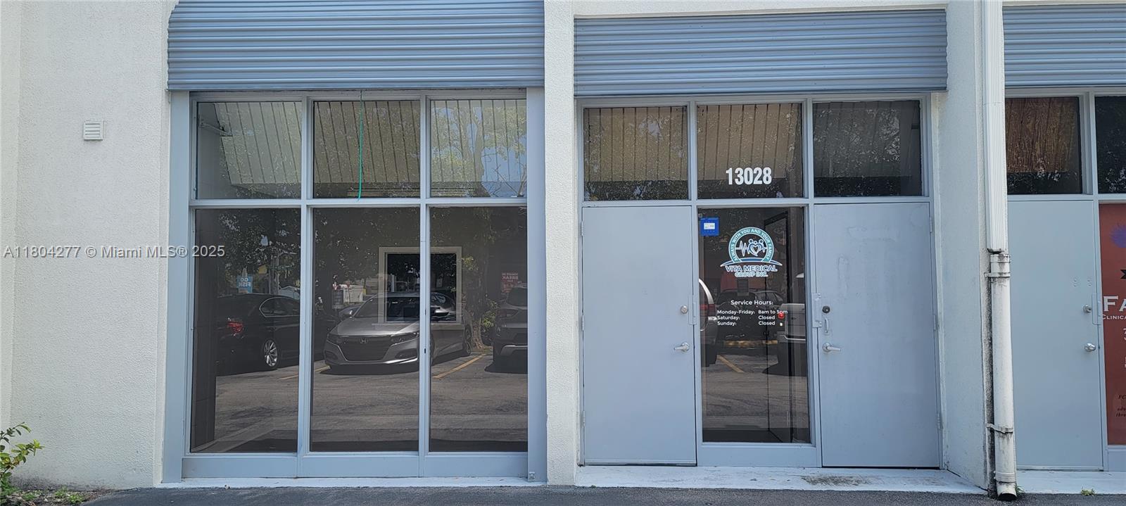 Two story private warehouse, 2 story approximately 640 sq ft each floors with private bathrooms. Picture window on the first floor with a roll door for protection. Private staircase to the second floor, with two large offices and 1 bathroom. Independent central A/C, exit fire door on the second floor. 2 assigned parking spaces. Right on 120th ST next door to Wendys.