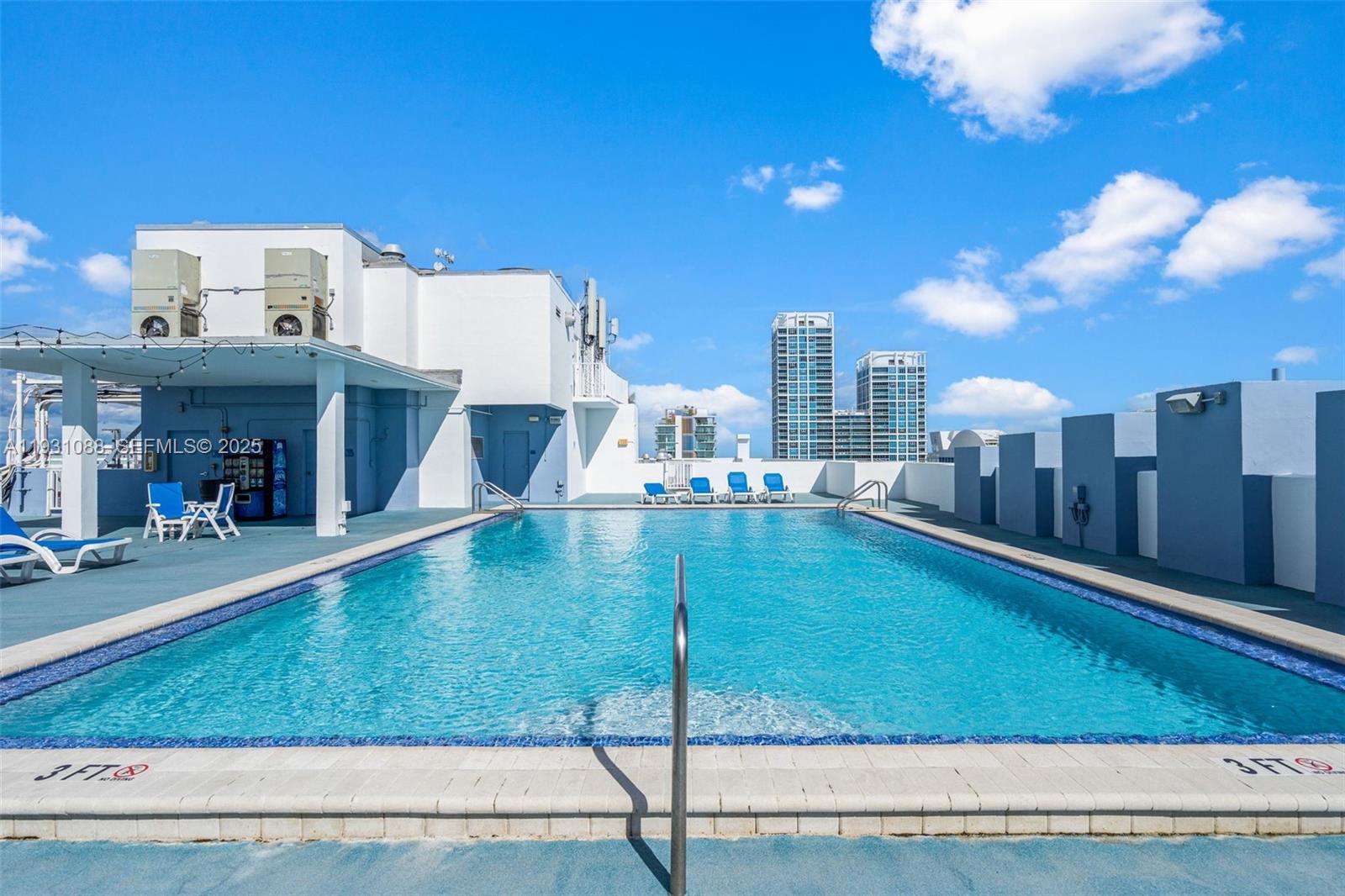 401 BLU OF NORTH BEACH CO - Residential Lease