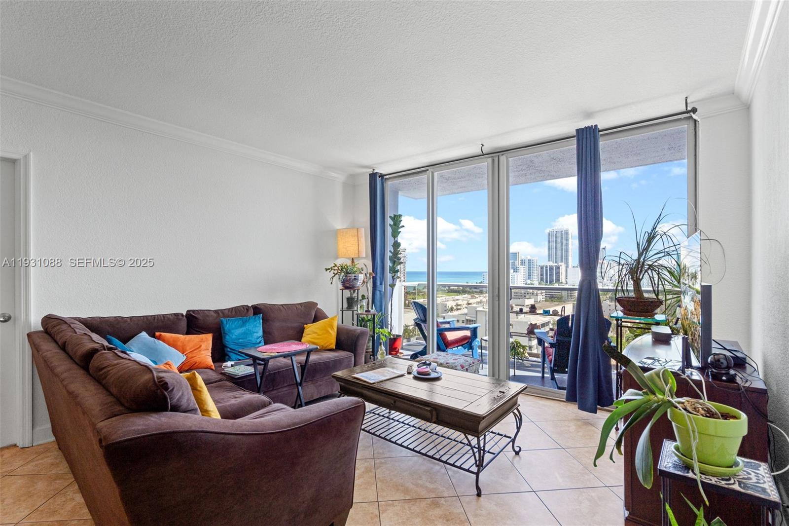 401 BLU OF NORTH BEACH CO - Residential Lease