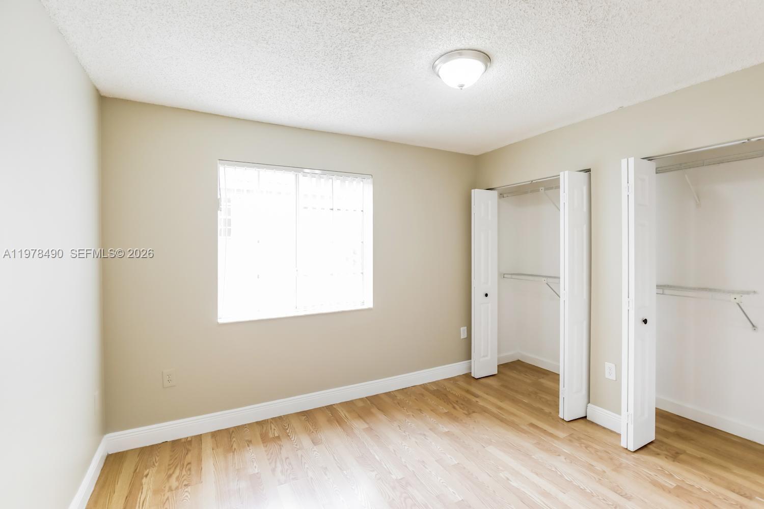 LAKE POINTE SEC 4 - Residential Lease