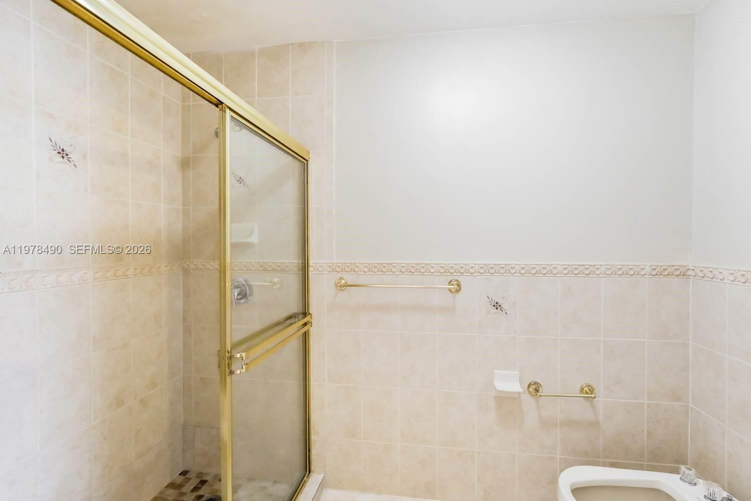 LAKE POINTE SEC 4 - Residential Lease