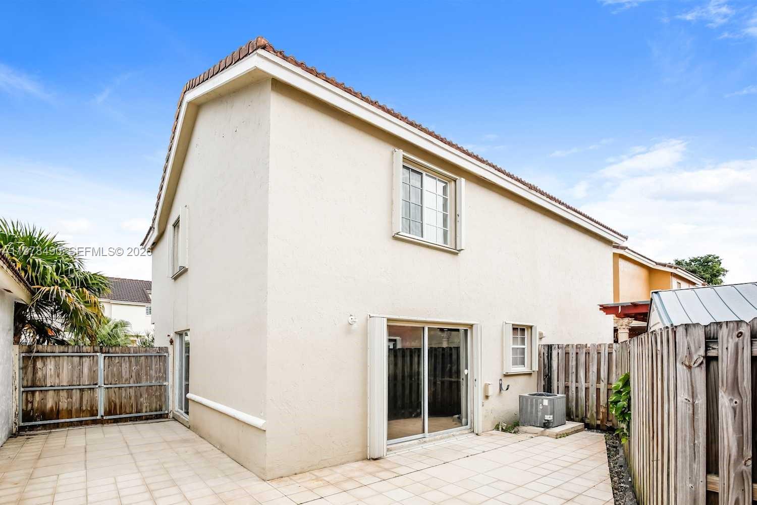 LAKE POINTE SEC 4 - Residential Lease