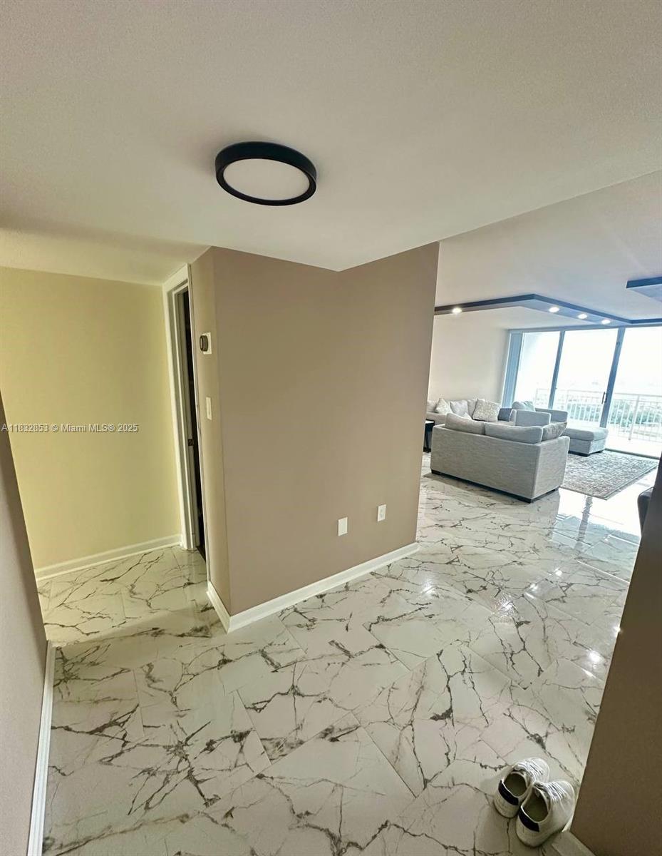 18071 Biscayne Blvd 1601