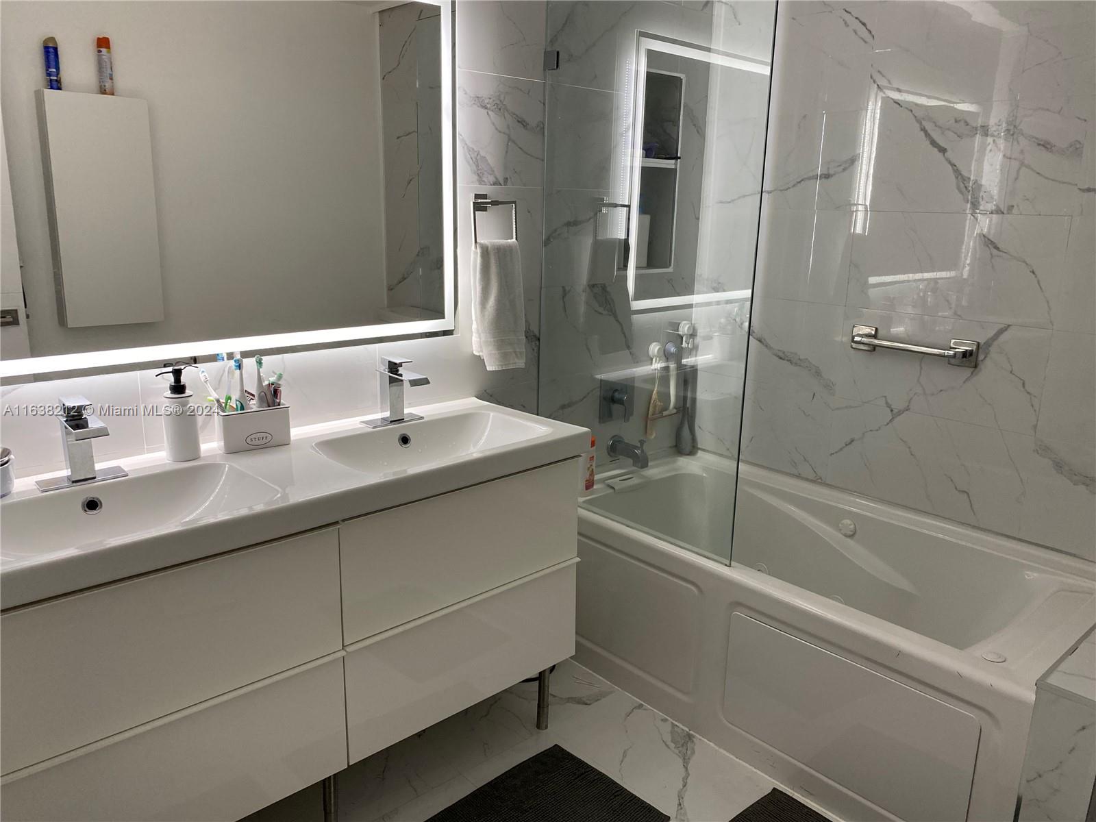 Photo 23 of 48 of 15675 SW 84th Ter 906 condo