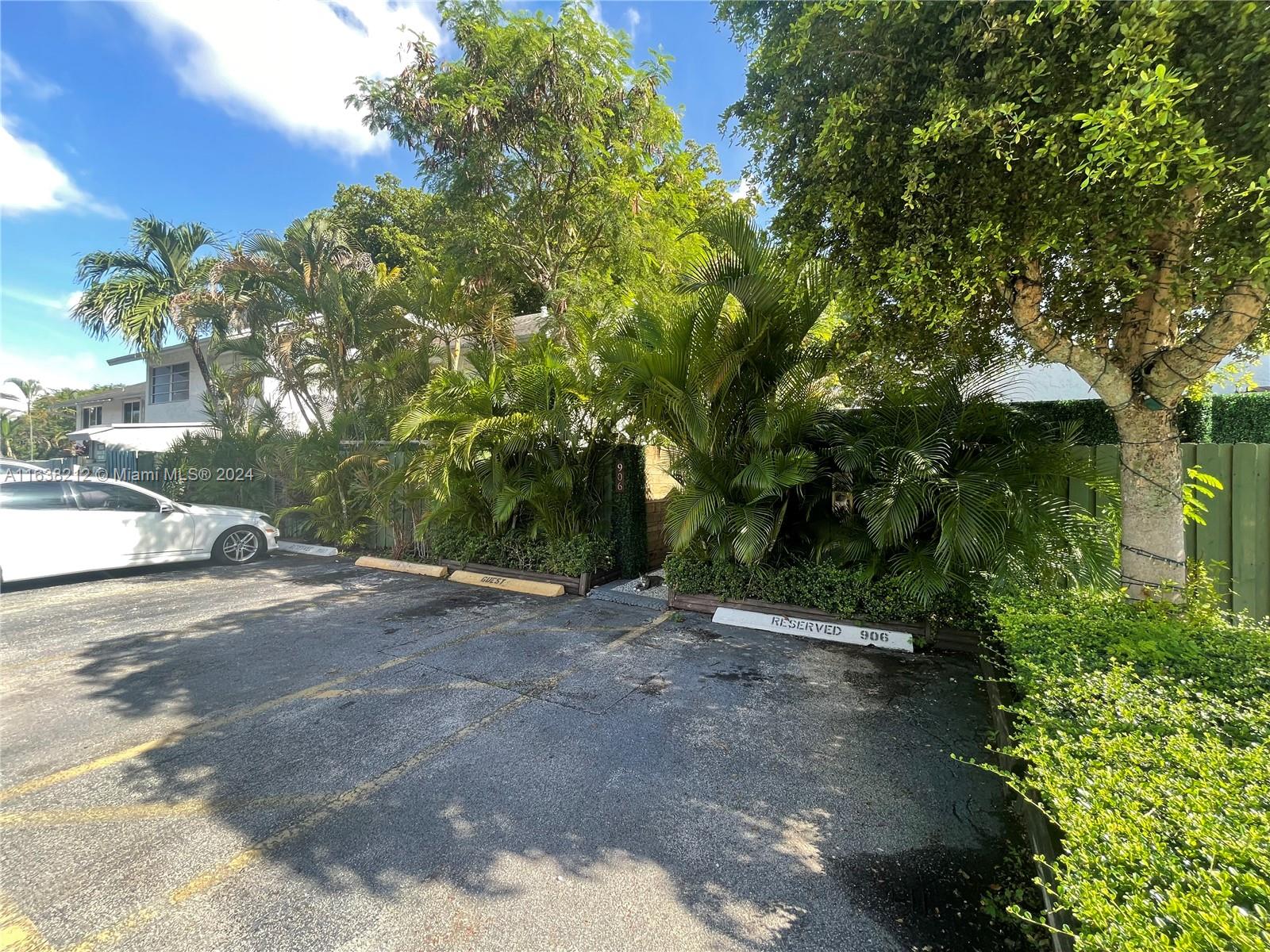 Photo 41 of 48 of 15675 SW 84th Ter 906 condo