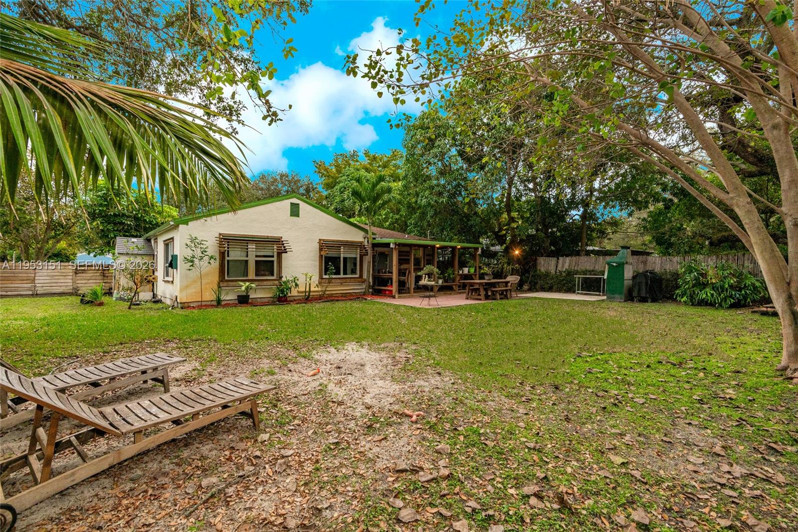 GREEN OAKS - Residential