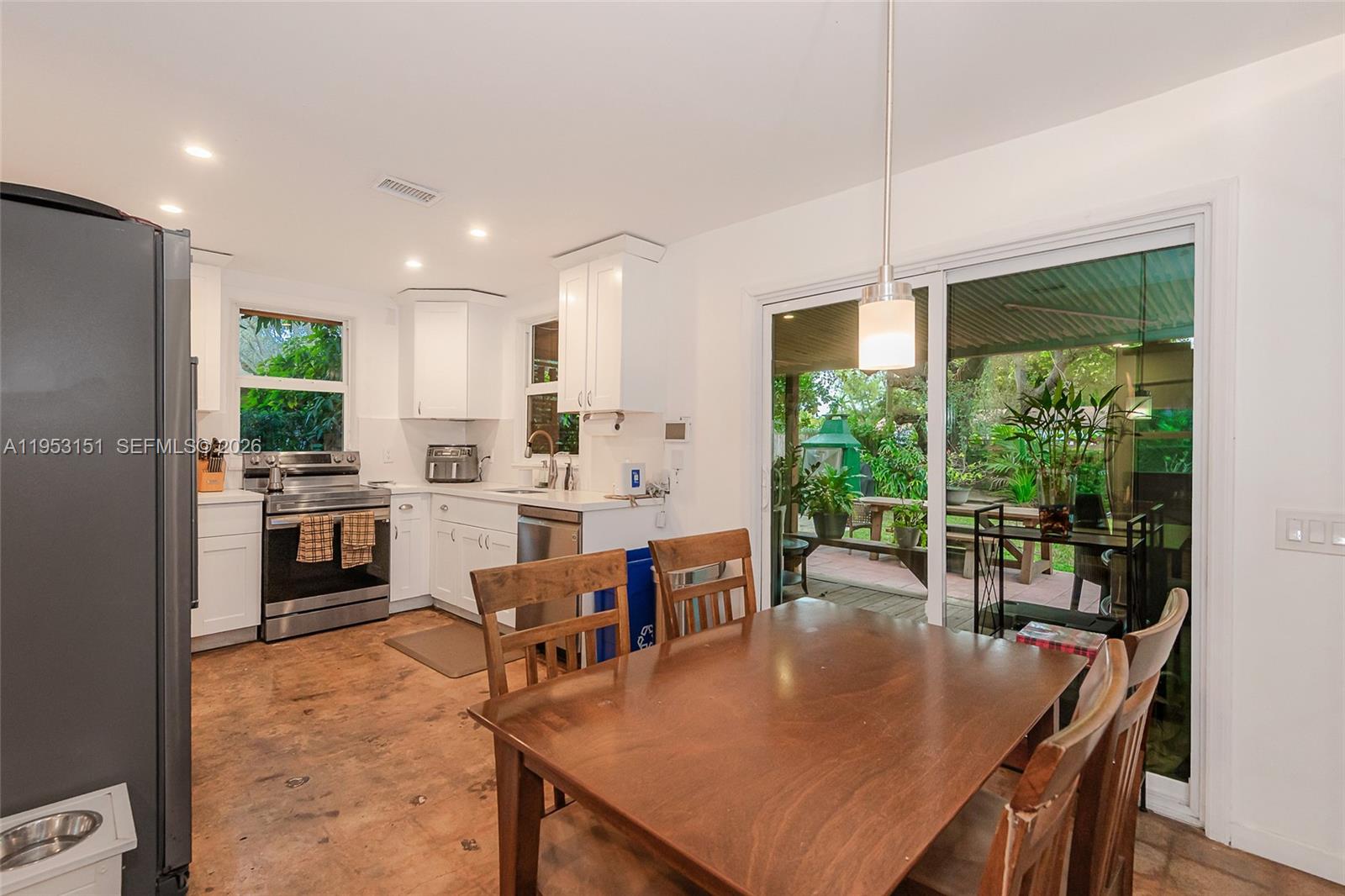 GREEN OAKS - Residential