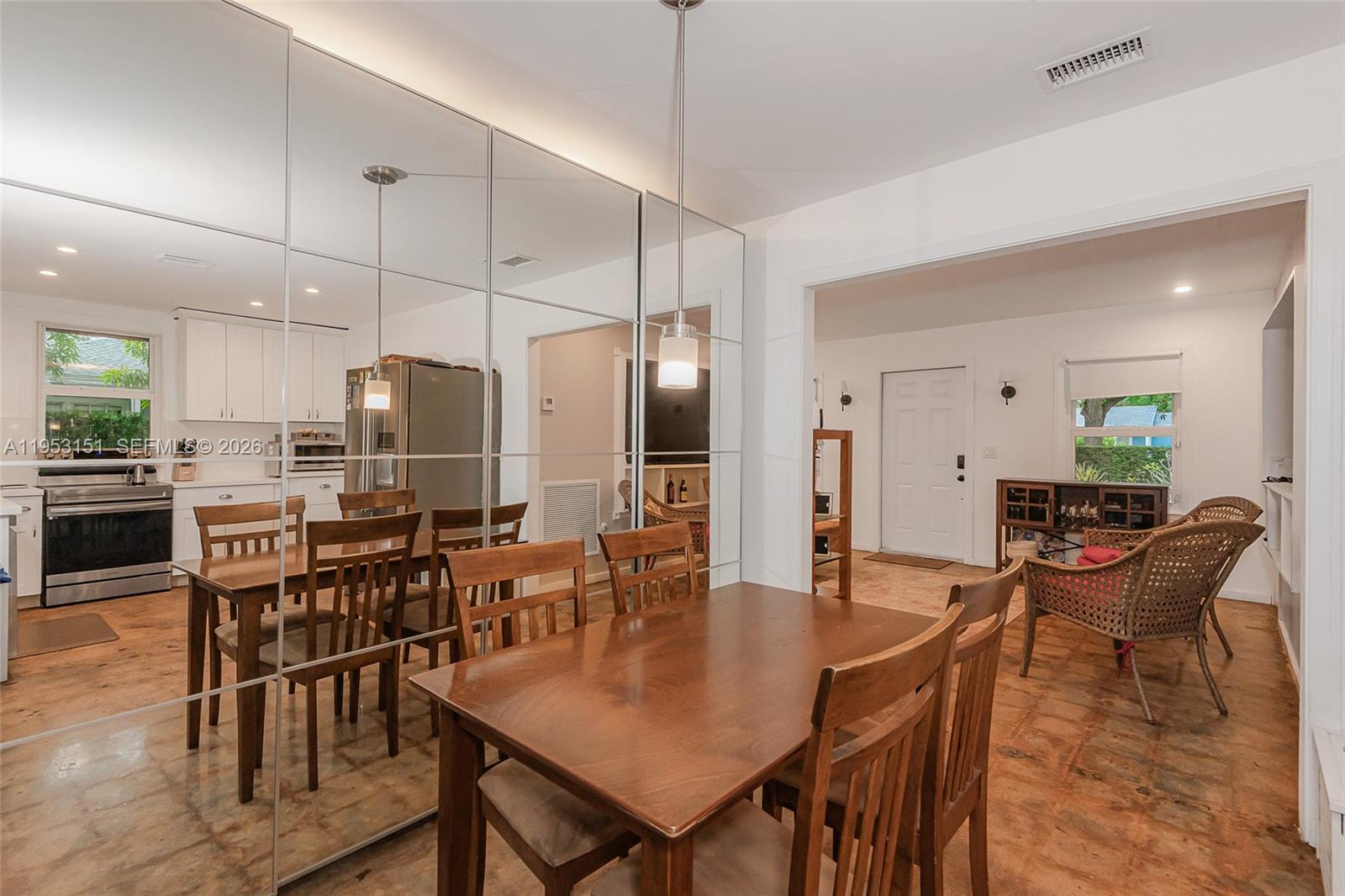 GREEN OAKS - Residential