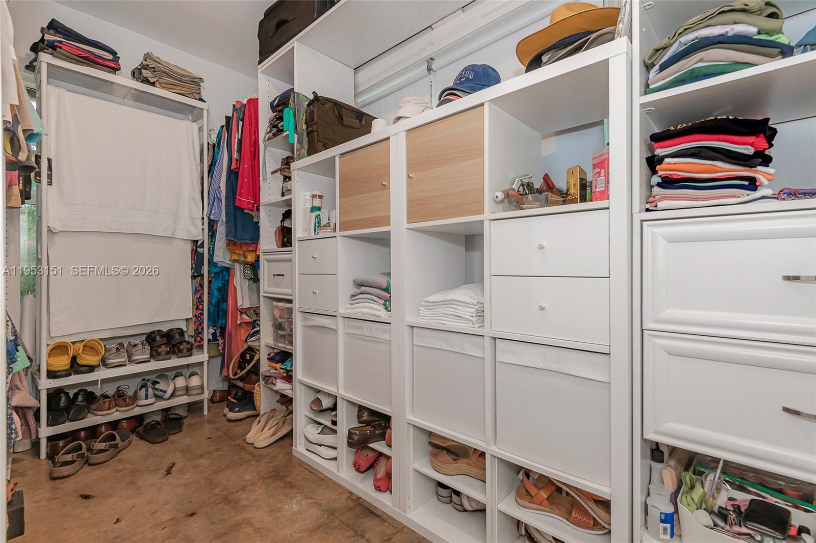 GREEN OAKS - Residential