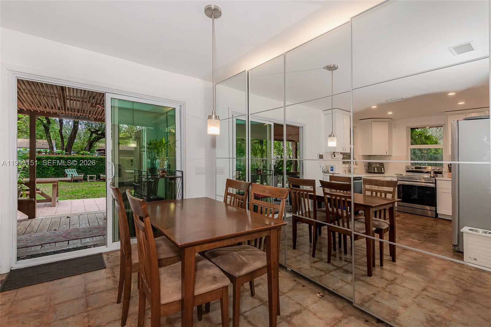 GREEN OAKS - Residential