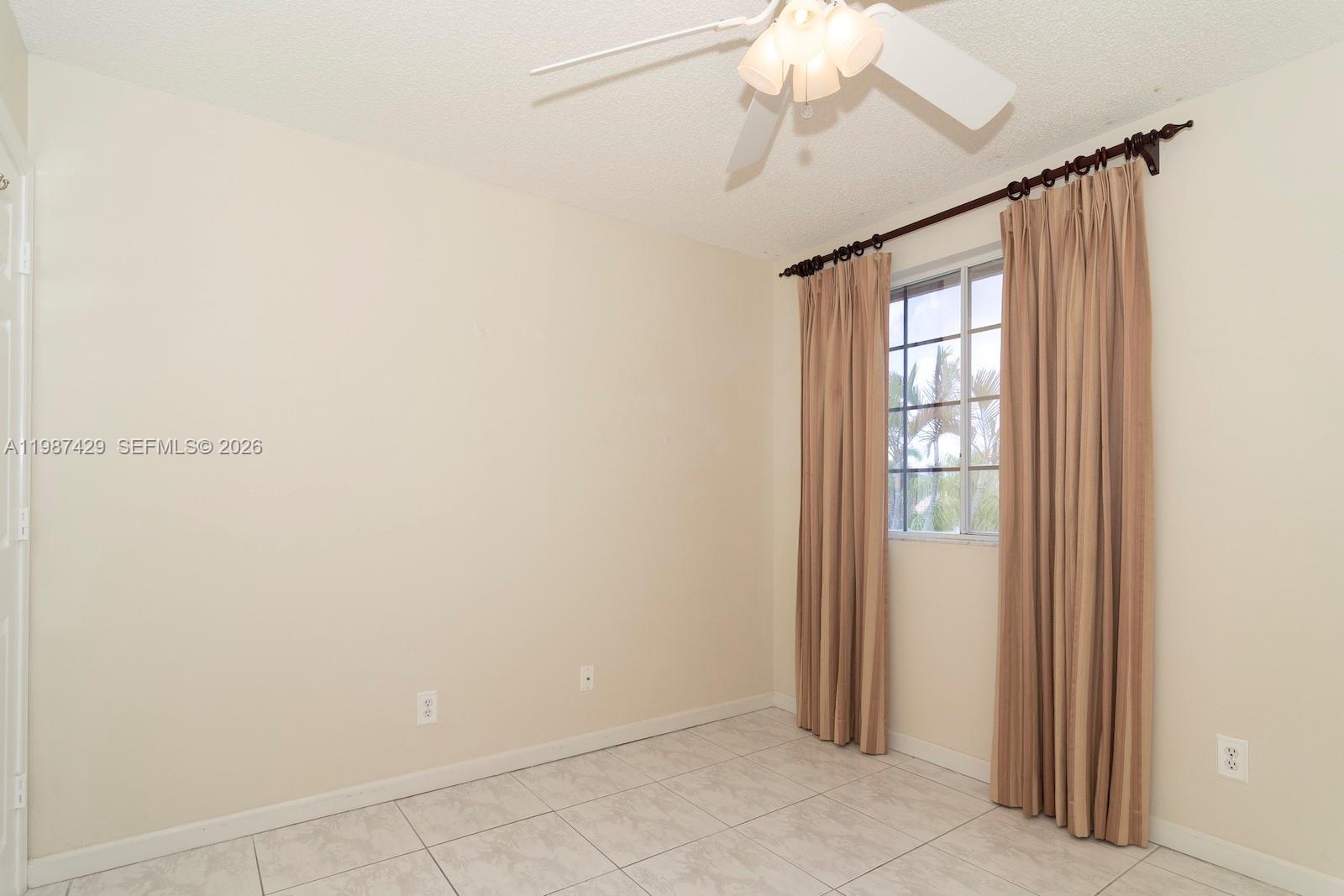 SILVER LAKES PHASE III - Residential