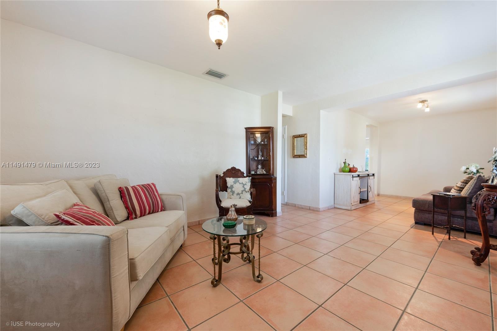 GOLFERS HAVEN - Residential