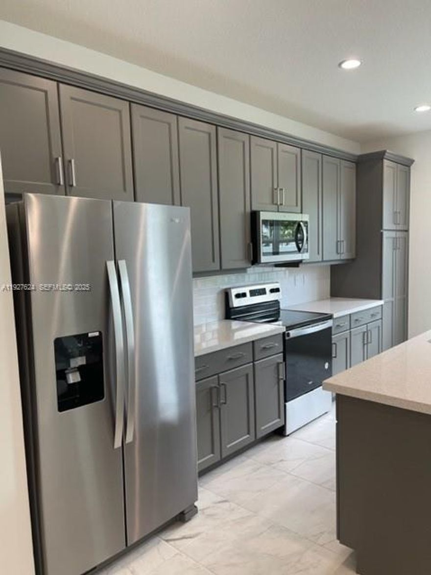 Wonderful Townhome in a gated community with gym and pool ; 2 mins to 95 and sawgrass exp way ; impact windows ; no neighbor at the back . Hurry !