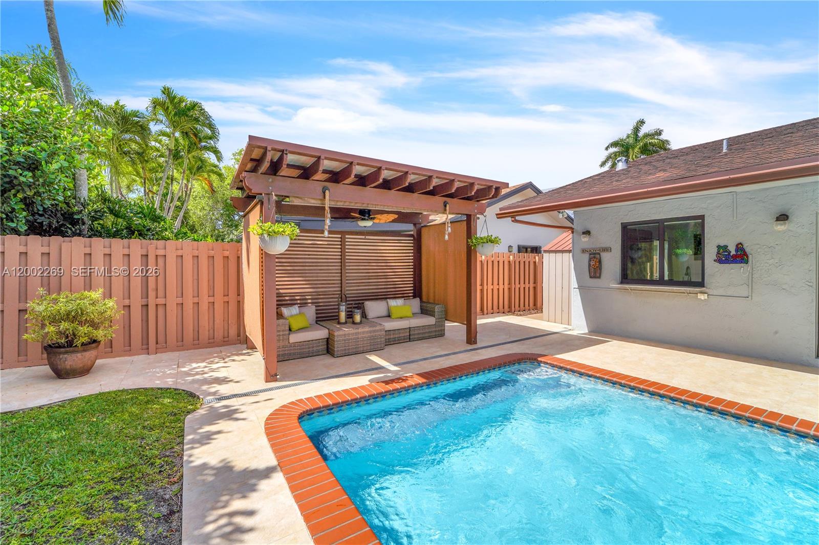 CALUSA FOREST - Residential