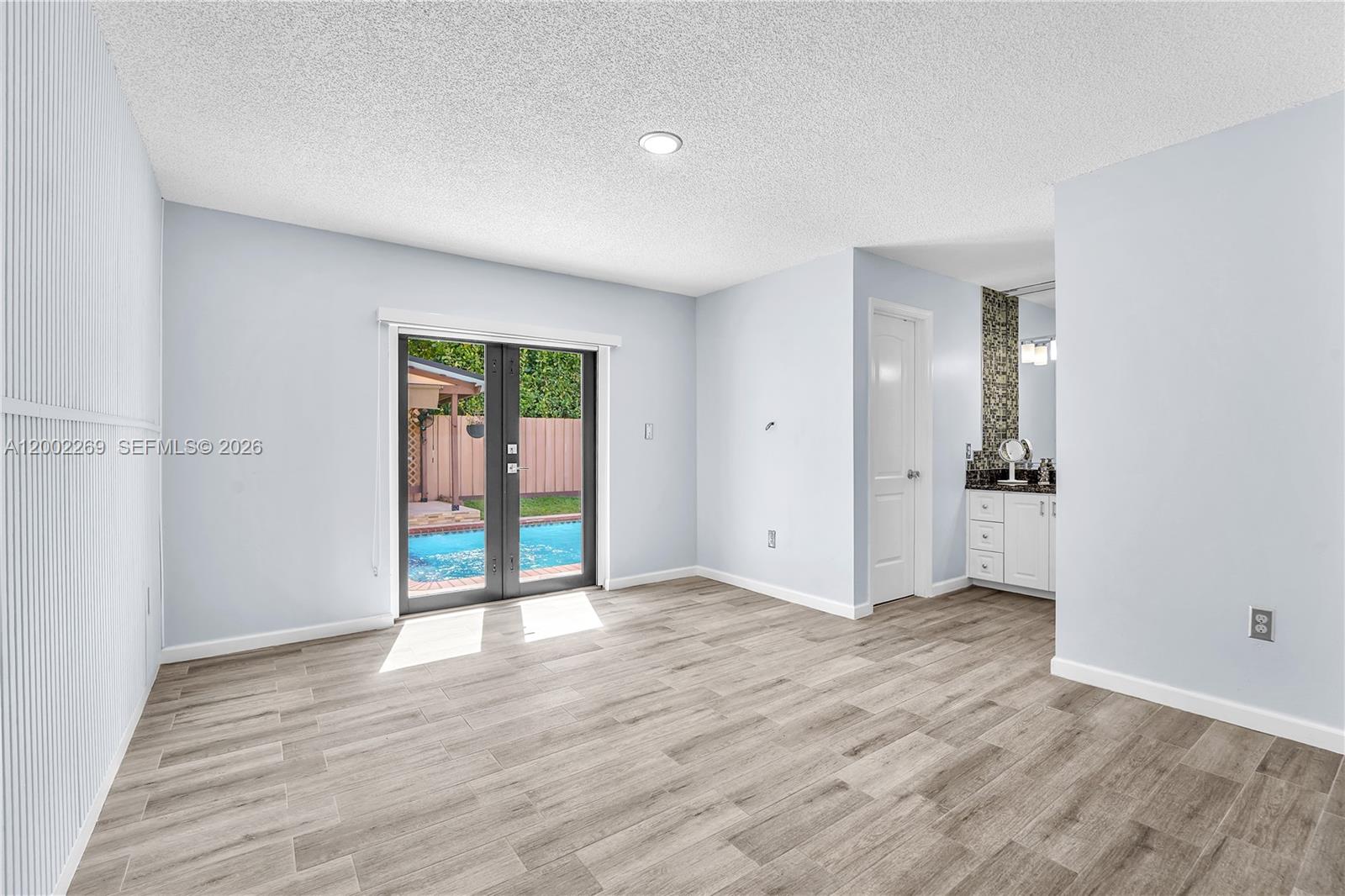 CALUSA FOREST - Residential