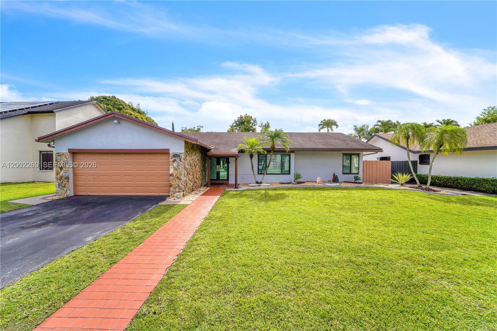 CALUSA FOREST - Residential