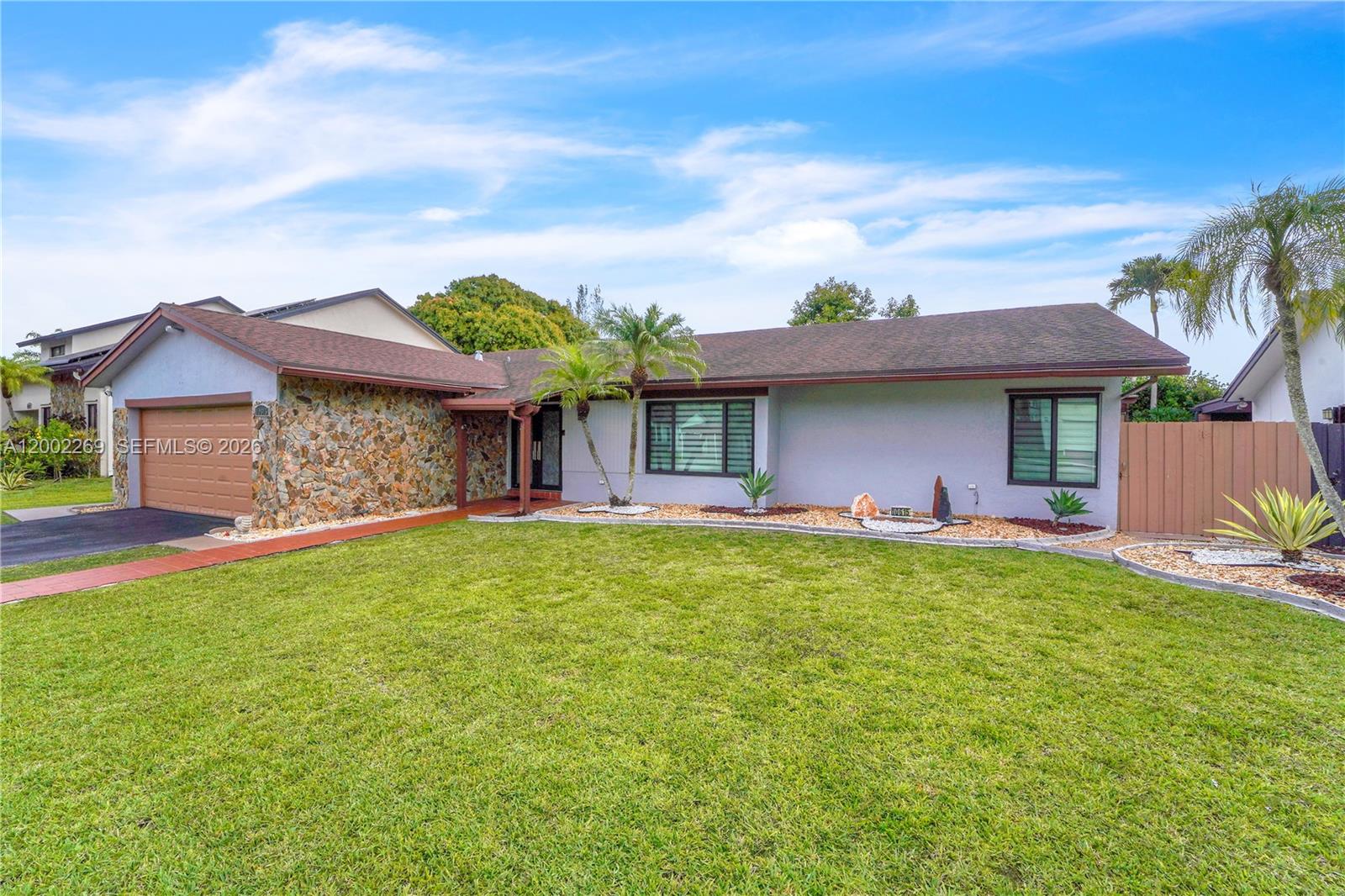 CALUSA FOREST - Residential