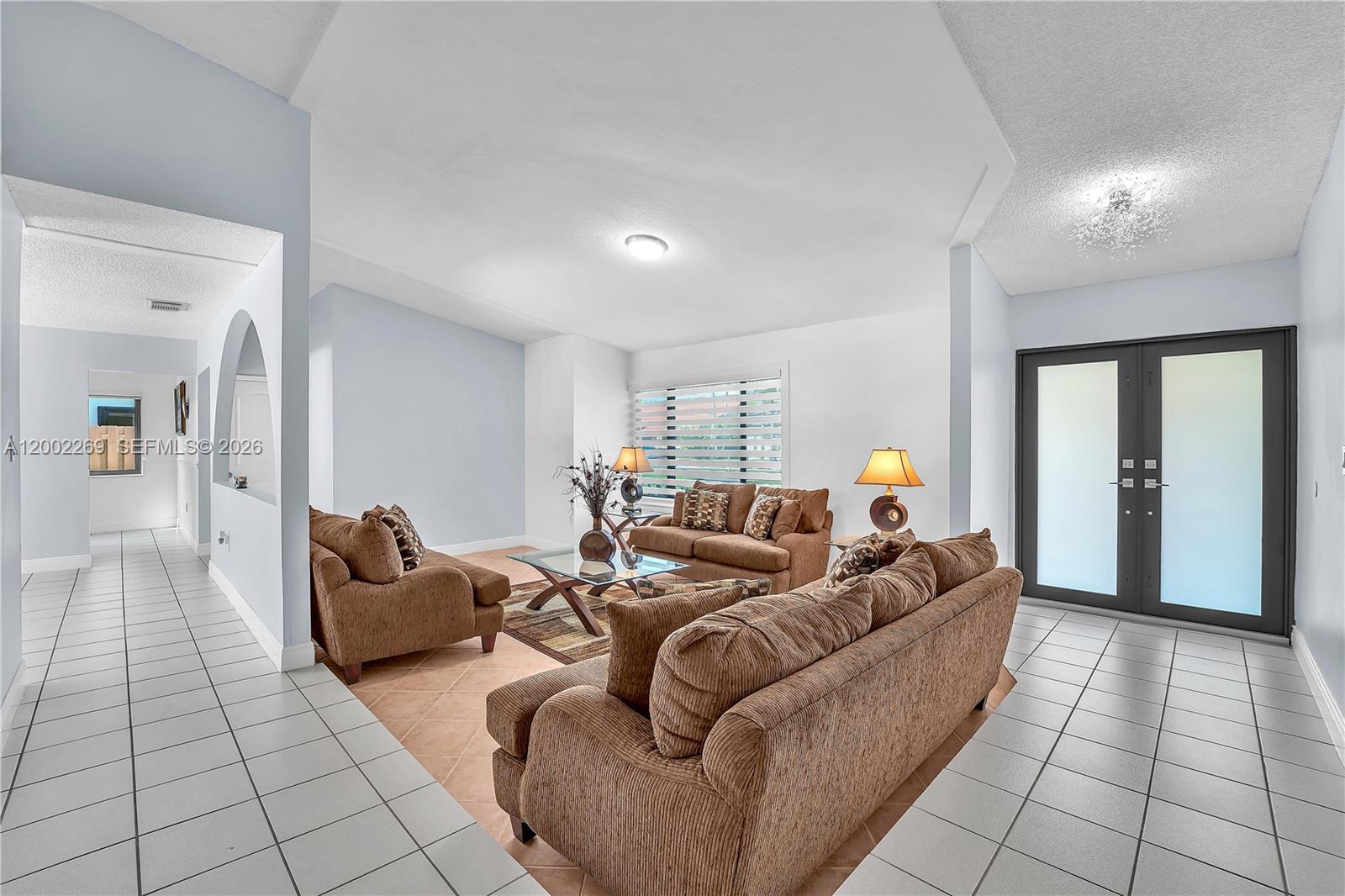 CALUSA FOREST - Residential