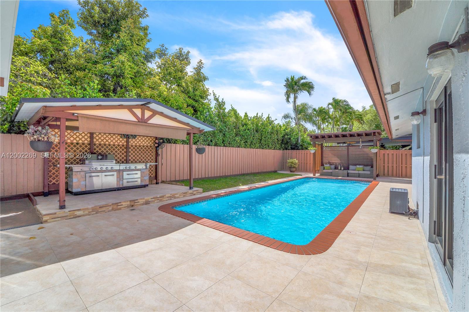 CALUSA FOREST - Residential