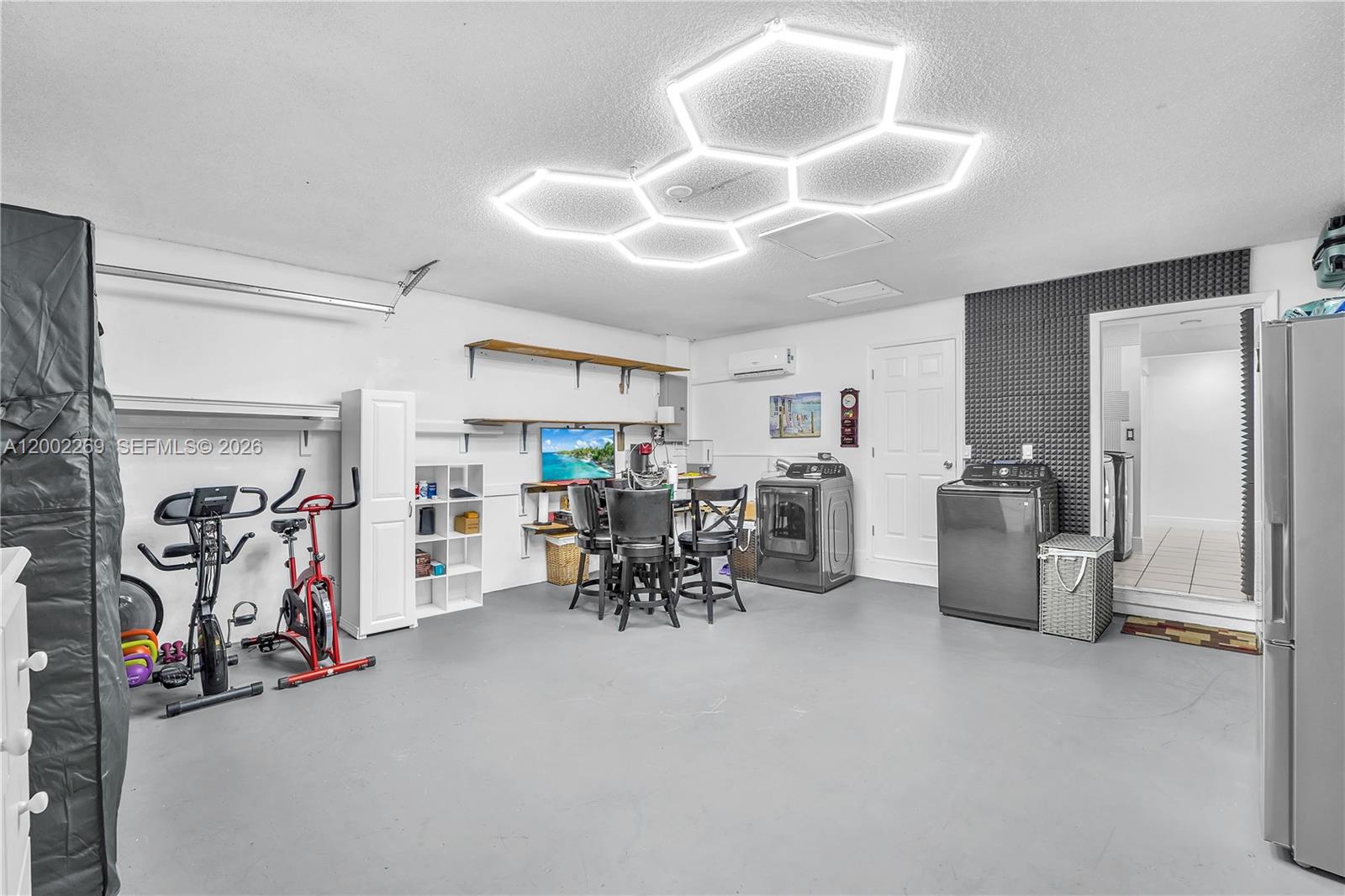 CALUSA FOREST - Residential