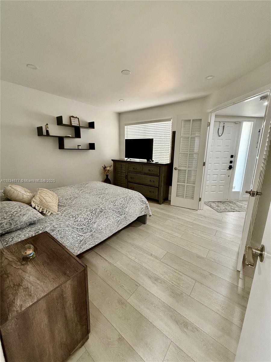 PARC COURT CONDO - Residential