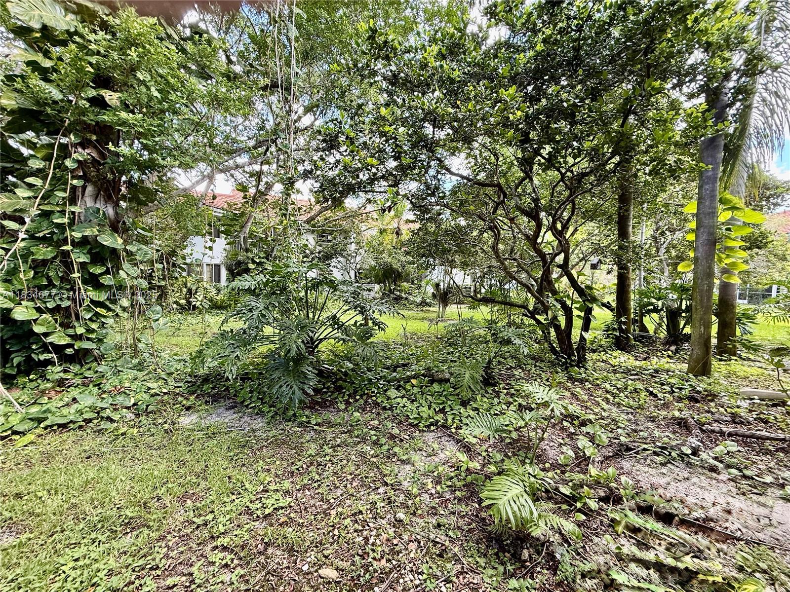 PARC COURT CONDO - Residential