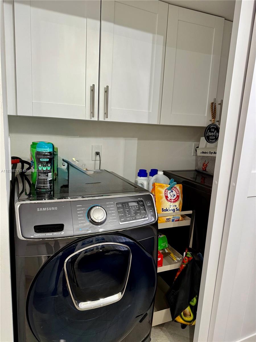 PARC COURT CONDO - Residential