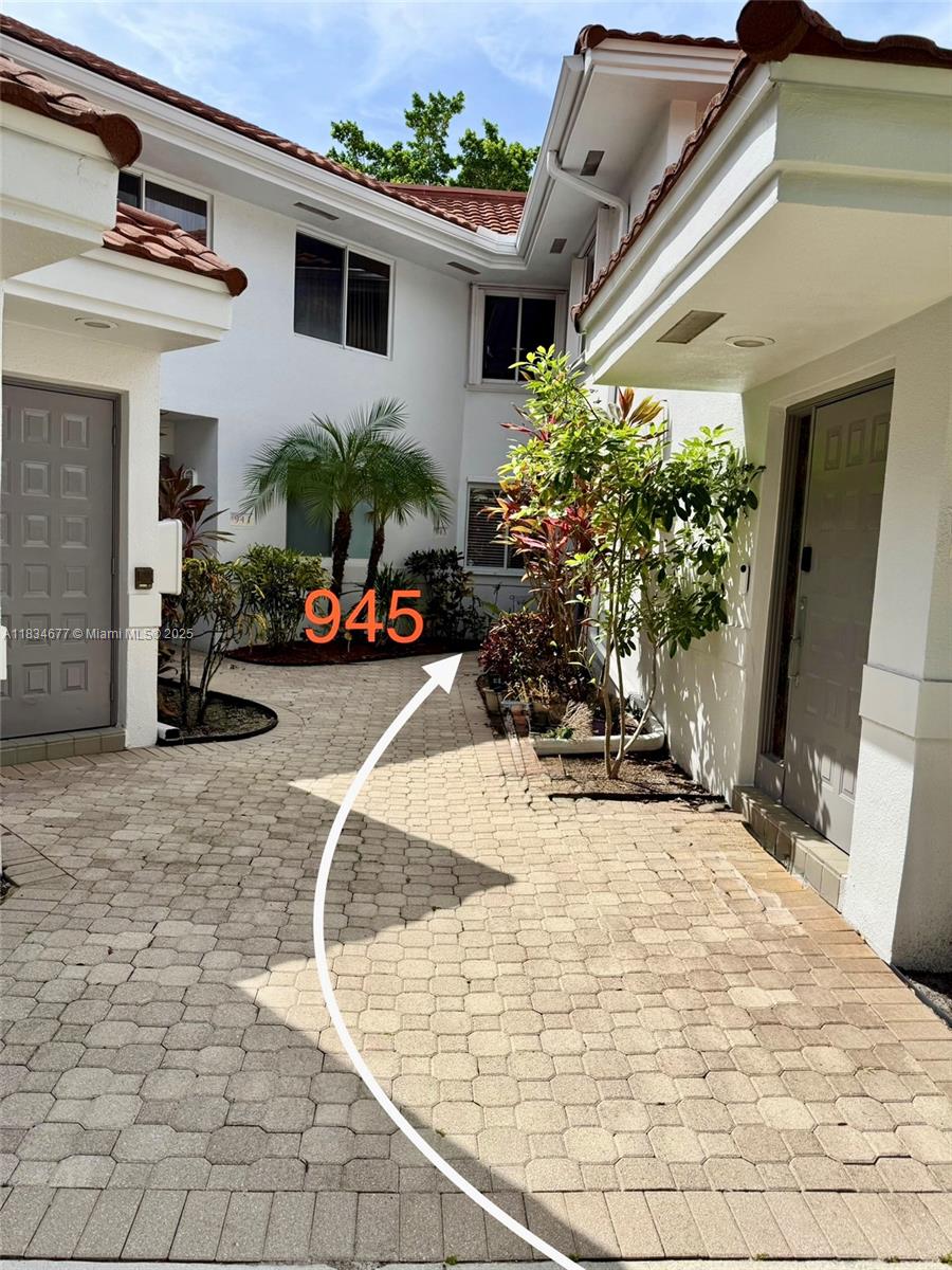 945 NW 92nd Ter C1L