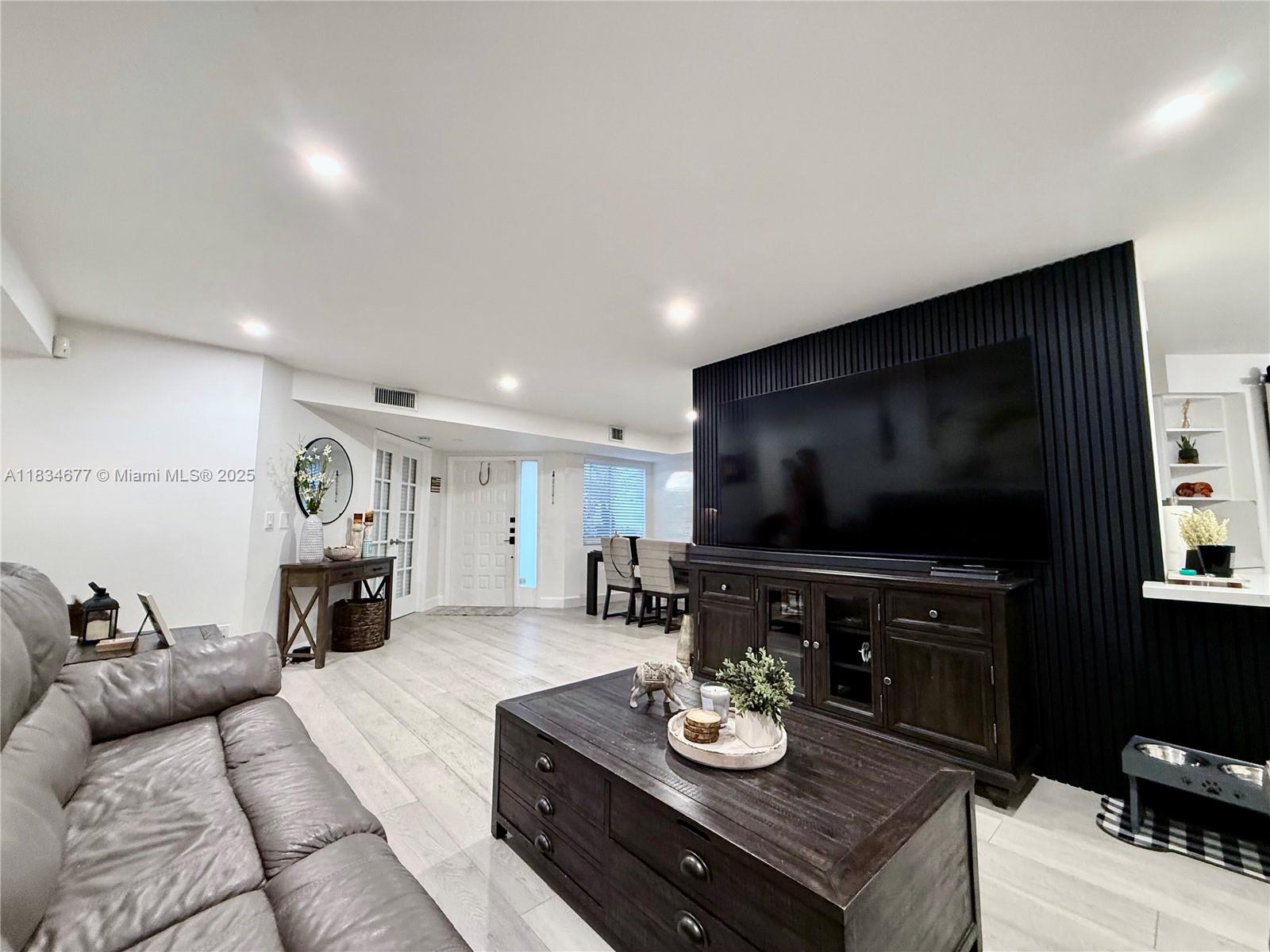 PARC COURT CONDO - Residential