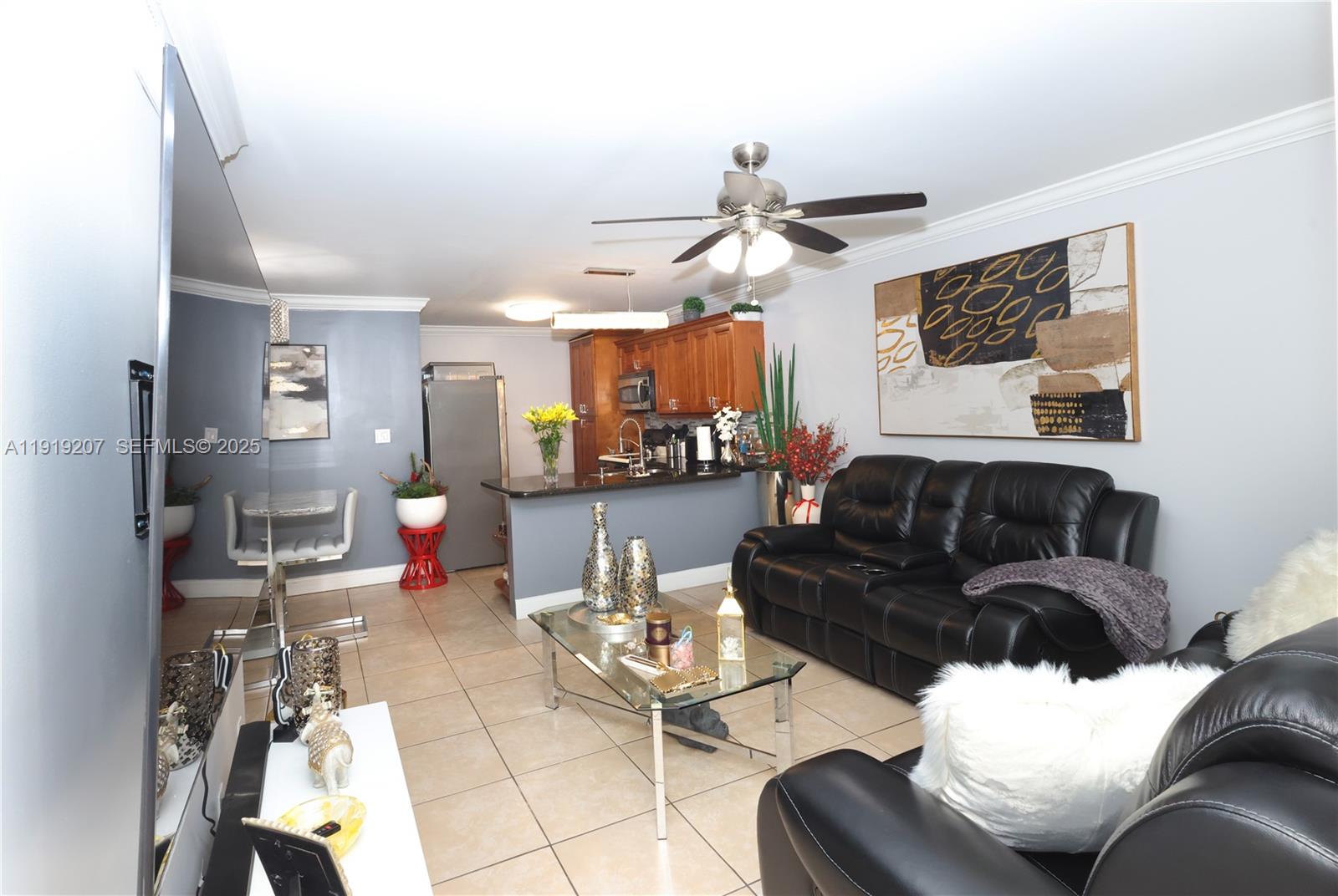 LAGO GRANDE ONE CONDO - Residential