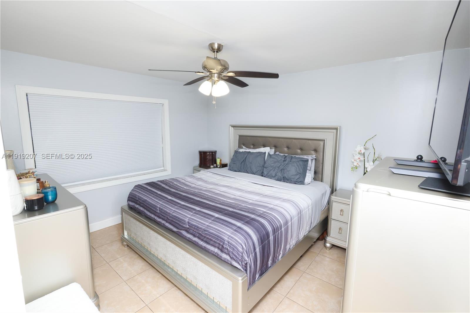 LAGO GRANDE ONE CONDO - Residential