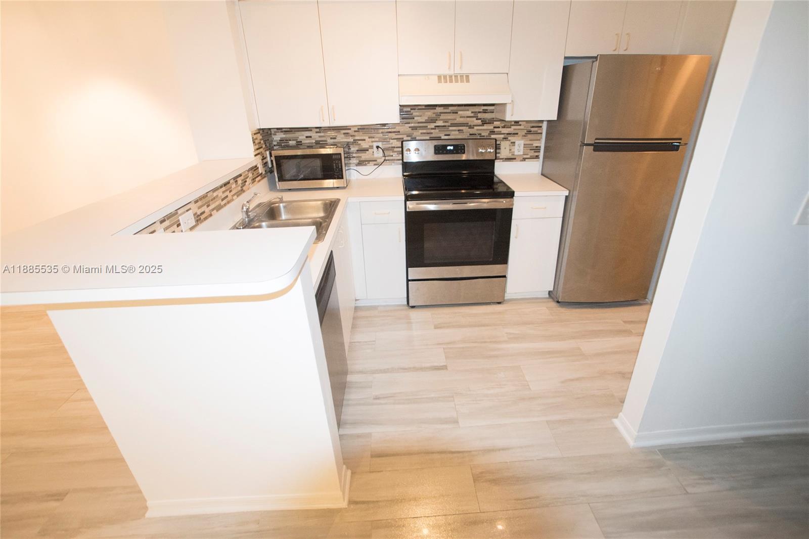 ST ANDREWS CONDO - Residential Lease