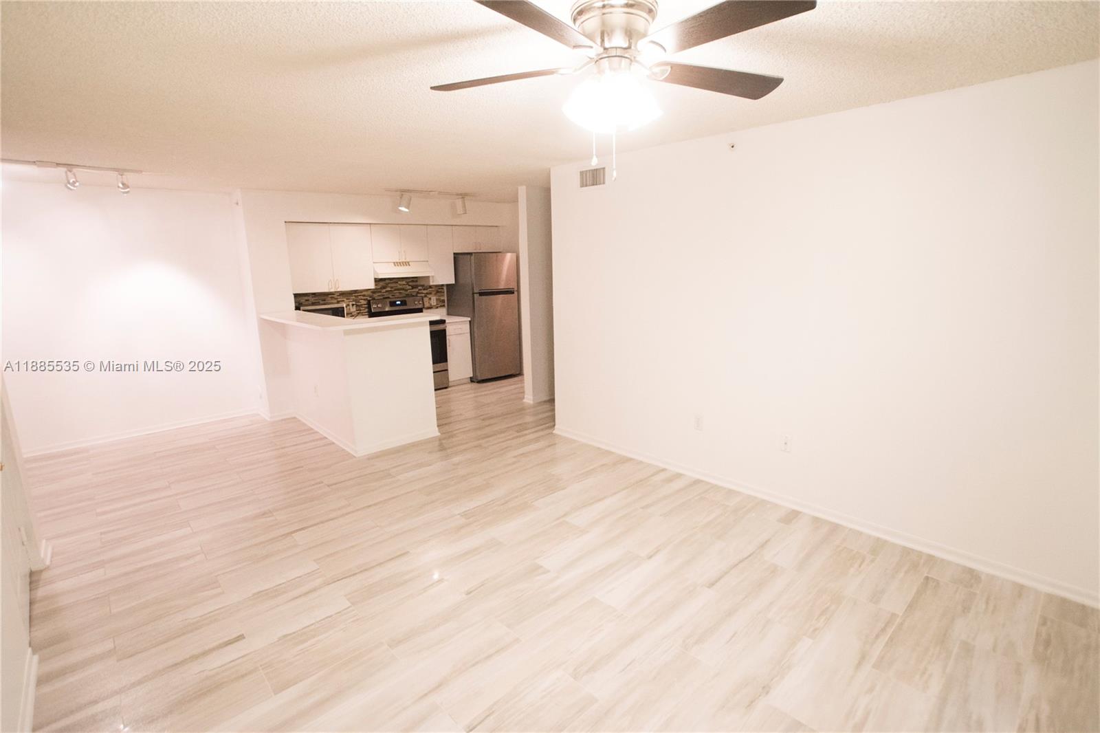 ST ANDREWS CONDO - Residential Lease