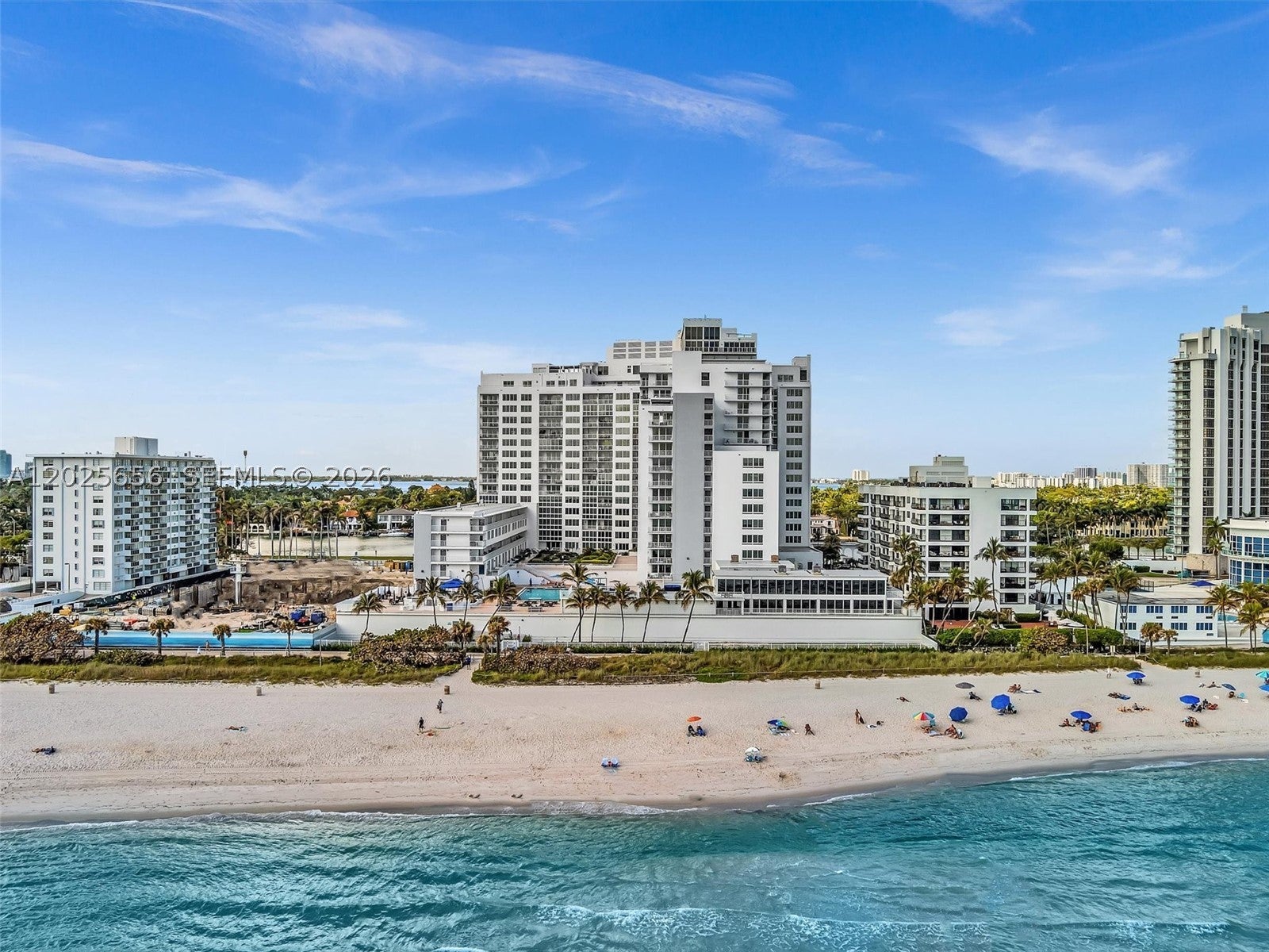 5401 Collins Ave 107