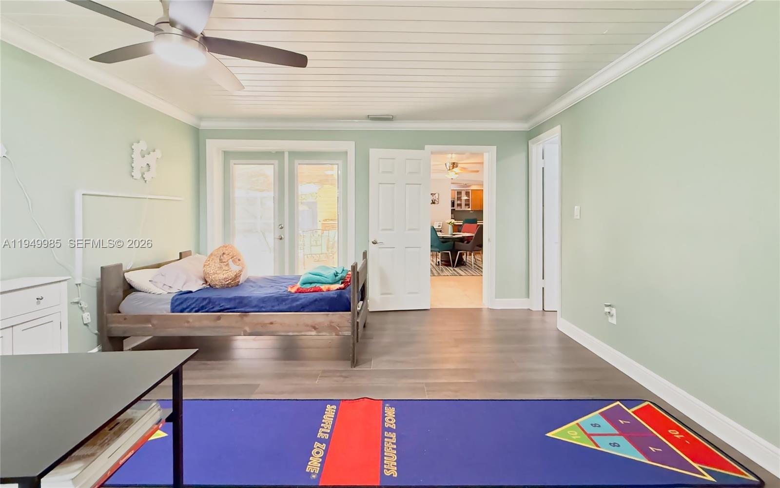 REDLANDS - Residential