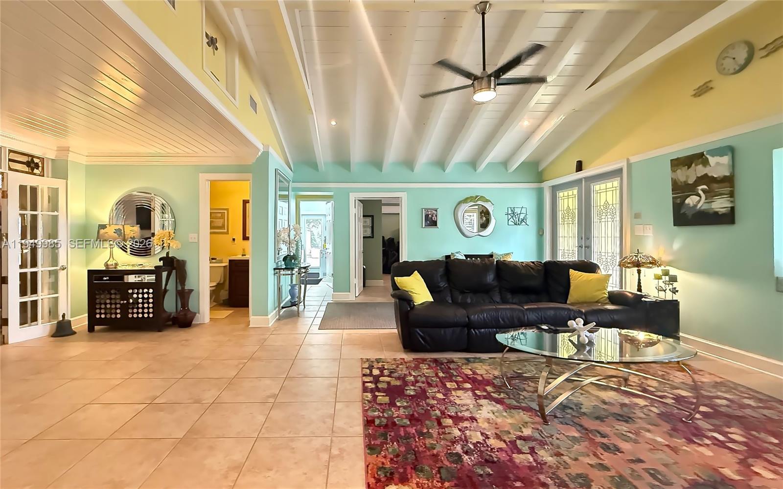 REDLANDS - Residential