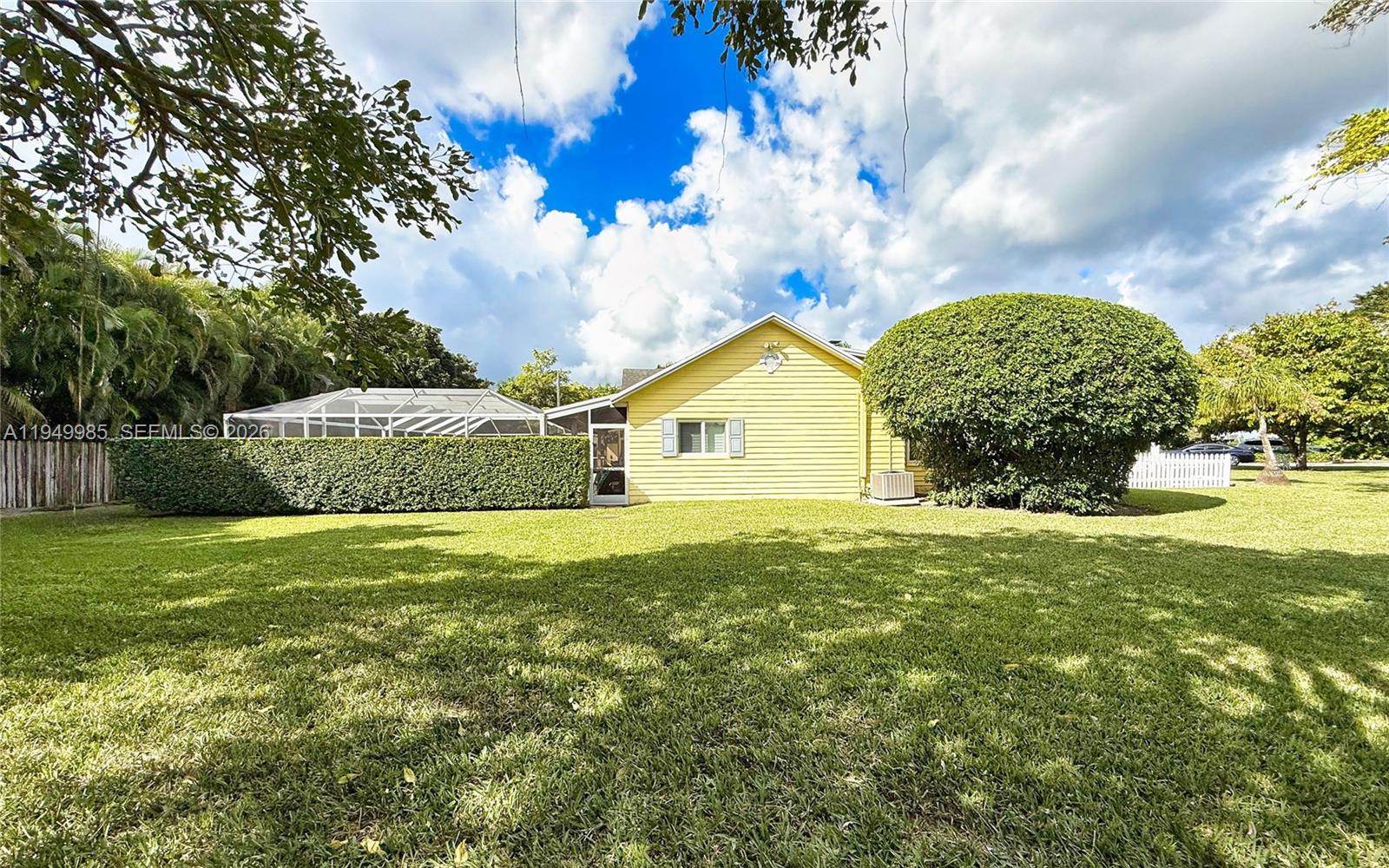 REDLANDS - Residential