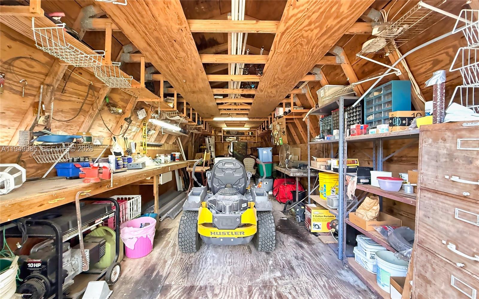 REDLANDS - Residential