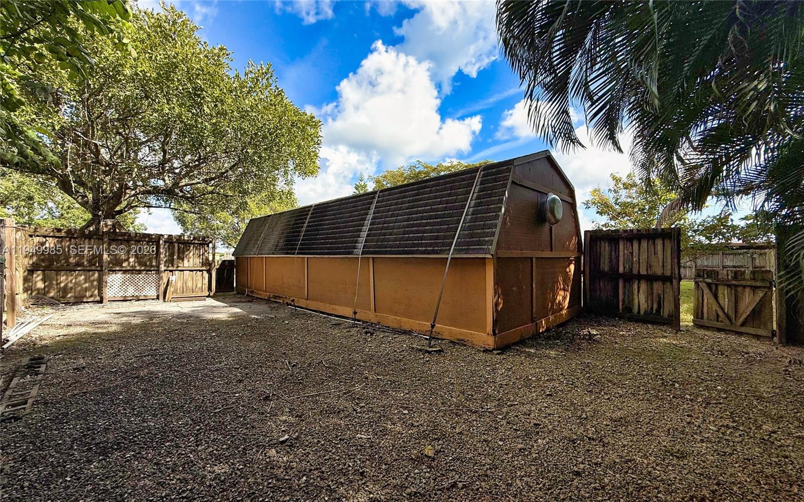 REDLANDS - Residential