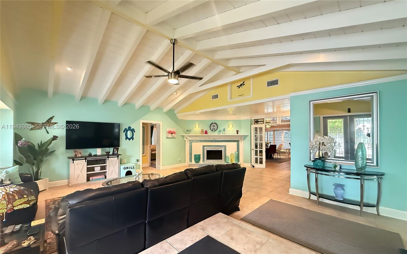 REDLANDS - Residential