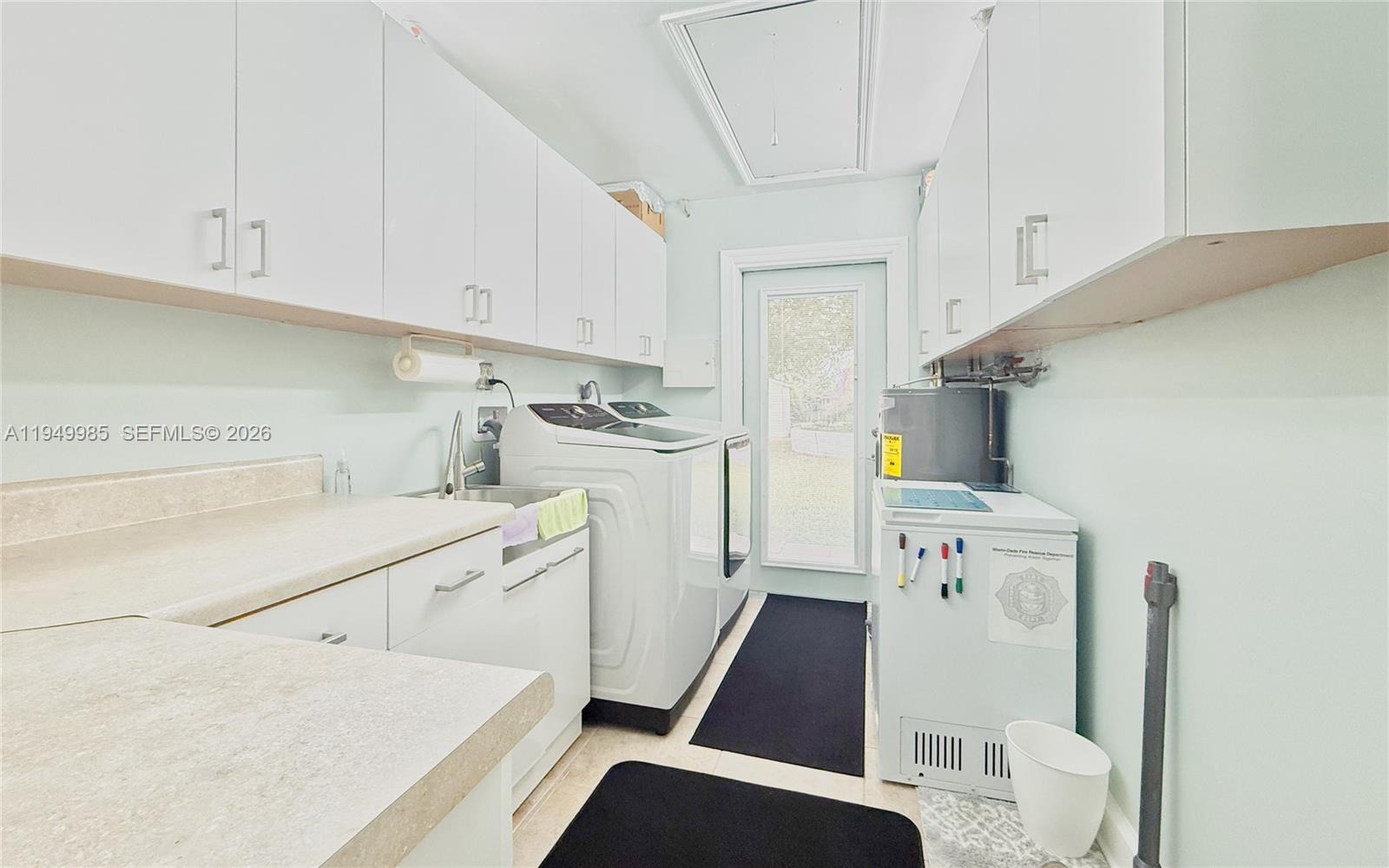 REDLANDS - Residential