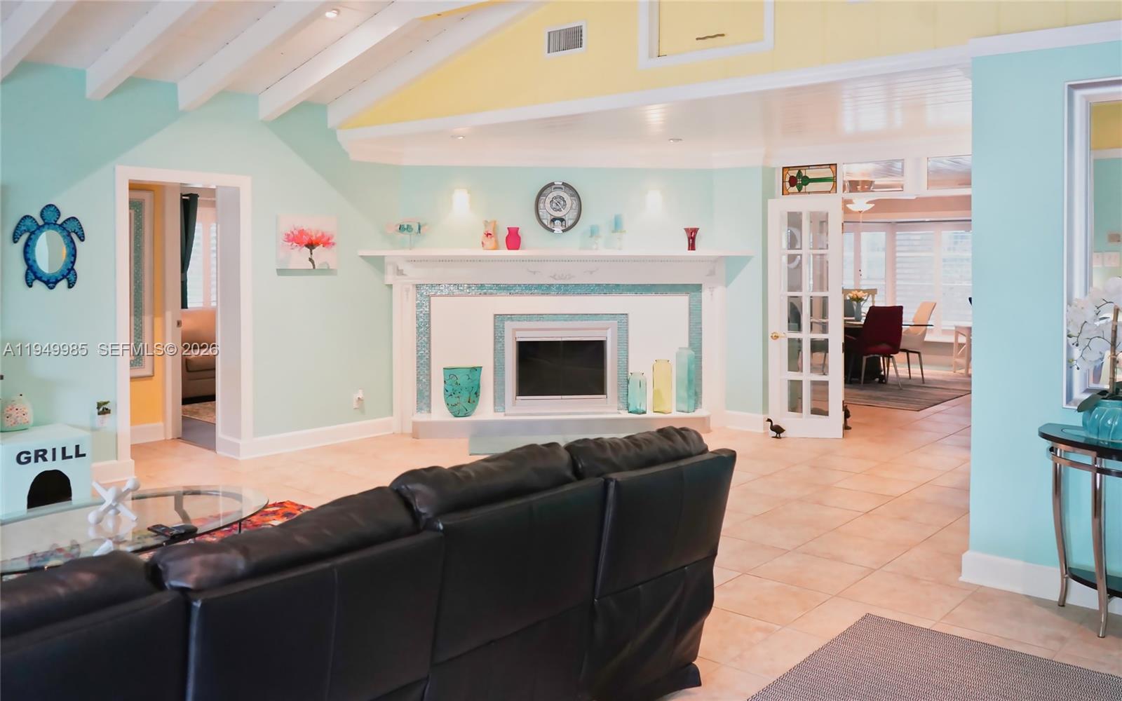 REDLANDS - Residential