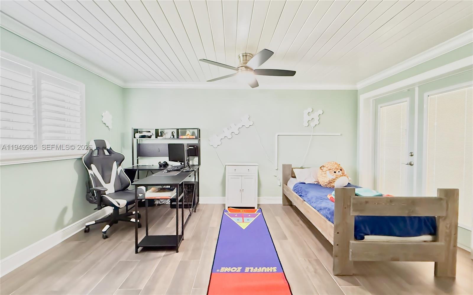 REDLANDS - Residential