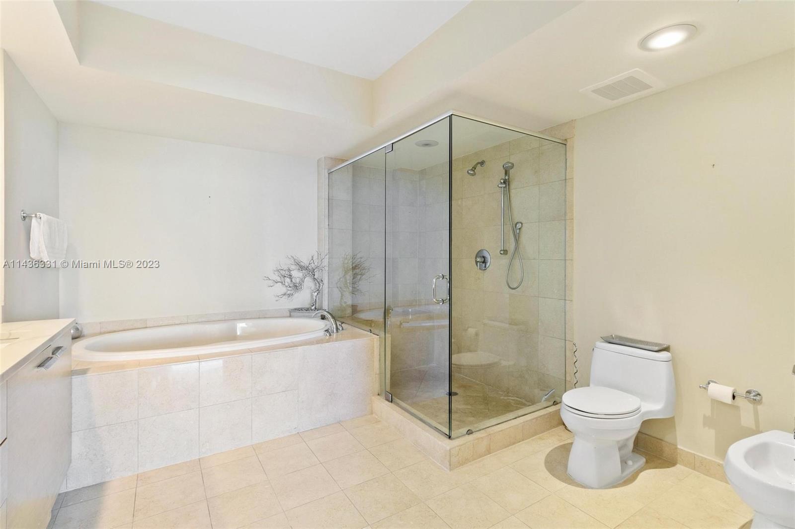 BEACH CLUB TWO - Residential