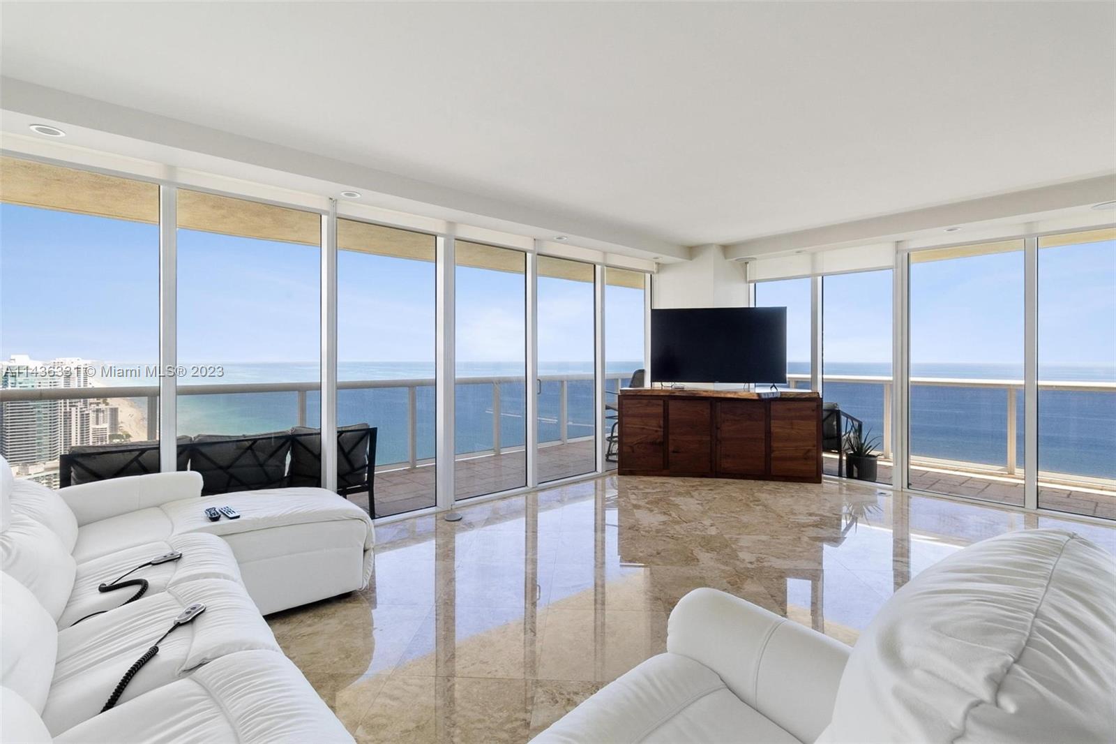 BEACH CLUB TWO - Residential